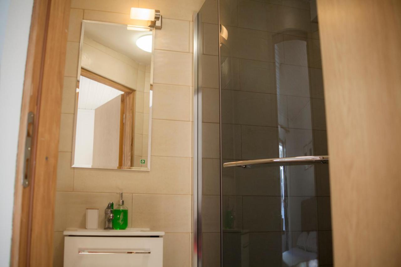 Amarilis Rooms Groznjan Bagian luar foto