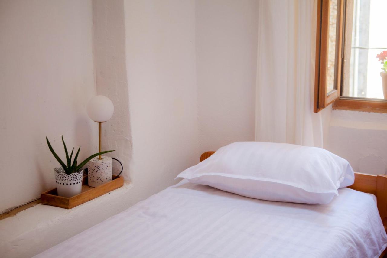 Amarilis Rooms Groznjan Bagian luar foto